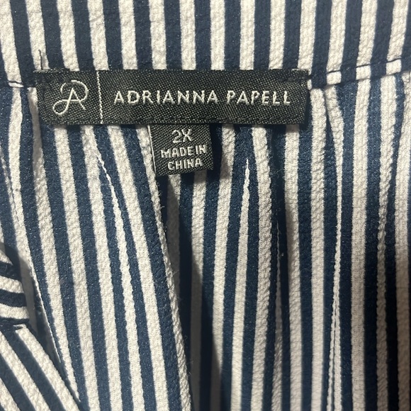 Adrianna Papell 2X Striped Flutter Short Sleeve Blouse Navy/ White - Picture 4 of 7